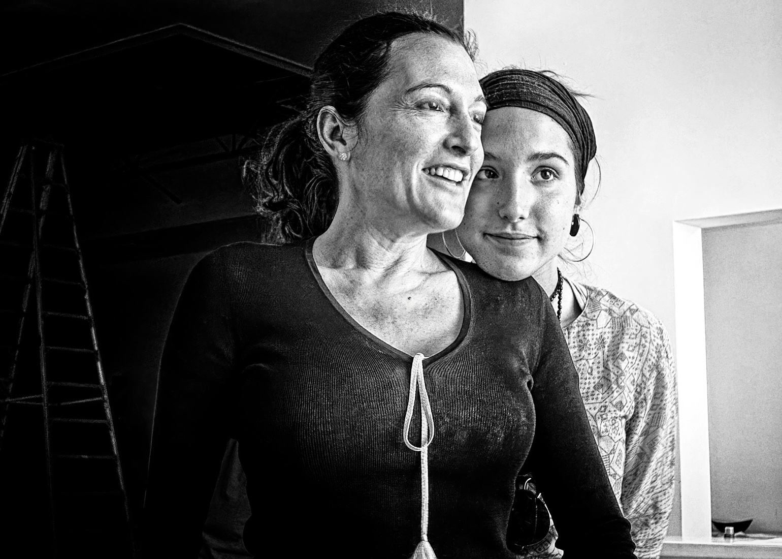 the artist with her daughter